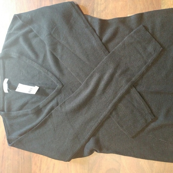 New york and company sweater - Picture 1 of 2